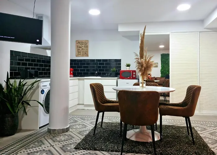 Luxury Apartament Airport